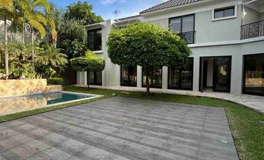 Casa de Alquiler en Urb. Lago Sol