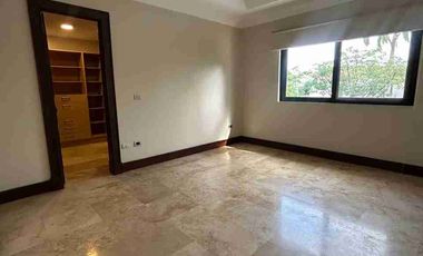 Casa de Alquiler en Urb. Lago Sol