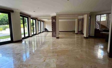 Casa de Alquiler en Urb. Lago Sol