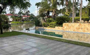 Casa de Alquiler en Urb. Lago Sol