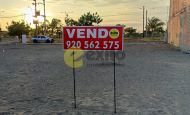 VENDO TERRENO CERCA A LOZA DEPORTIVA EN LA URB. COLINAS DEL CHIPE - PIURA