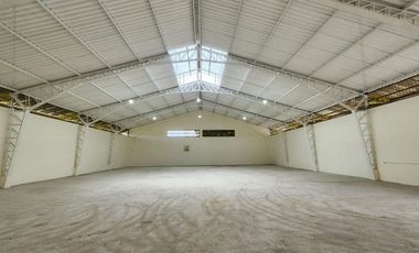 Se alquila bodega en Dica Cia.ltda Vía Limon