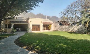 Casa en Venta en Lomas de Valle Alto