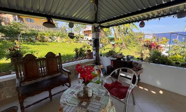 Venta de casa campestre en Vereda Vancouver – lote de 695 m² - 232 m² construidos