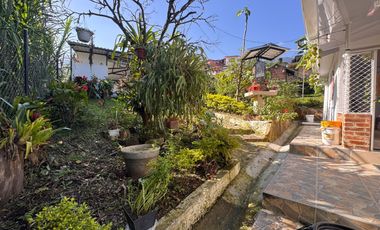 Venta de casa campestre en Vereda Vancouver – lote de 695 m² - 232 m² construidos