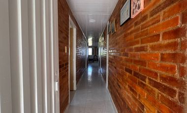 Venta de casa campestre en Vereda Vancouver – lote de 695 m² - 232 m² construidos