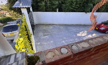 Venta de casa campestre en Vereda Vancouver – lote de 695 m² - 232 m² construidos