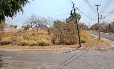 CASA EN VENTA EN FRACCIONAMIENTO LOMAS DE COCOYOC MORELOS