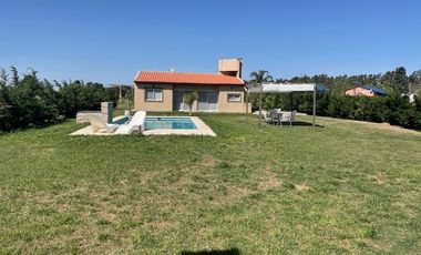 Hermosa quinta con casa a terminar a mts del río Paraná.
