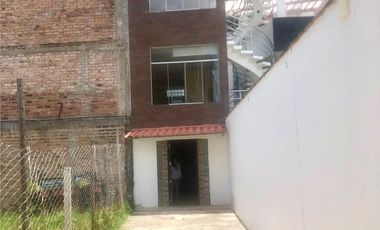 CASA CON 4 HABITACIONES  LOS BAÑOS DEL INCA, CAJAMARCA (029)
