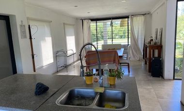 Hermosa quinta en venta con amplia casa pileta y parque