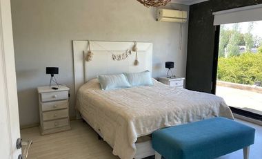 Hermosa quinta en venta con amplia casa pileta y parque