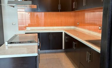 Casa en venta atrás de Paseo destino