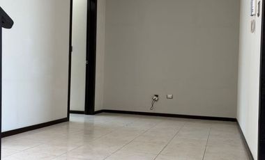 Casa en venta atrás de Paseo destino