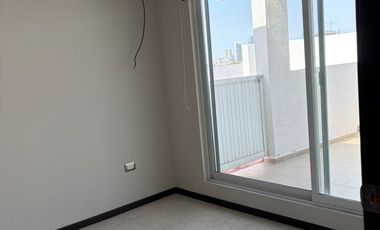 Casa en venta atrás de Paseo destino