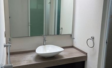 Casa en venta atrás de Paseo destino