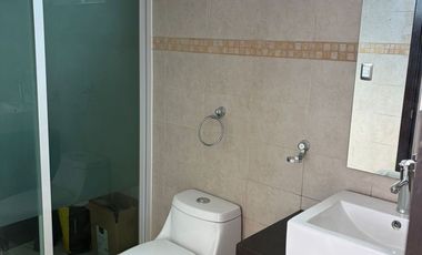 Casa en venta atrás de Paseo destino