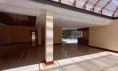 propiedad casa local comercial de arriendo zona rosa para instituciones, empresas, #museos