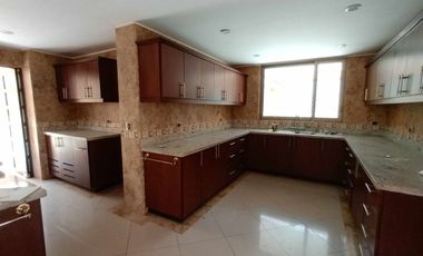 propiedad casa local comercial de arriendo zona rosa para instituciones, empresas, #museos