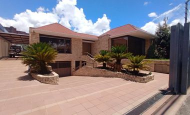 propiedad casa local comercial de arriendo zona rosa para instituciones, empresas, #museos