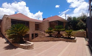 propiedad casa local comercial de arriendo zona rosa para instituciones, empresas, #museos