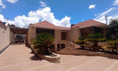 propiedad casa local comercial de arriendo zona rosa para instituciones, empresas, #museos