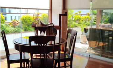 VENDO EXCELENTE PENTHOUSE VISTA INTERIOR  CALLE LOS LAURELES CDRA. 3  5TO Y 6TO. PISO. SAN ISIDRO. FRENTE A PARQUE