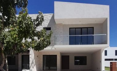 CASA EN RENTA EN RESIDENCIAL CLUB HACIENDAS