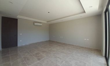 CASA EN RENTA EN RESIDENCIAL CLUB HACIENDAS