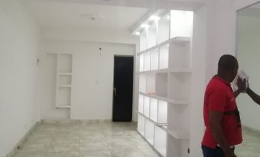 SE ARRIENDA CASA PRIMER PISO CON LOCAL BARRIO JUNIN