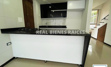 CASA EN ARRIENDO  Canon: $3.250.000 Cerca al Centro Comercial Viva