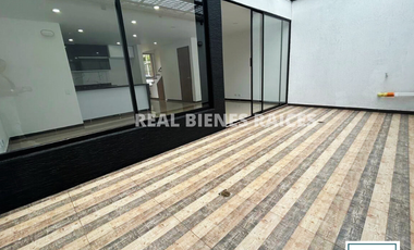 CASA EN ARRIENDO  Canon: $3.250.000 Cerca al Centro Comercial Viva