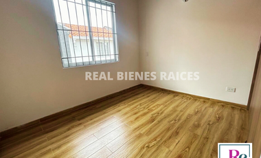 CASA EN ARRIENDO  Canon: $3.250.000 Cerca al Centro Comercial Viva