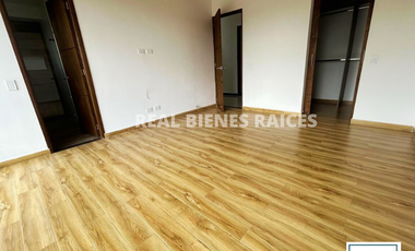 CASA EN ARRIENDO  Canon: $3.250.000 Cerca al Centro Comercial Viva