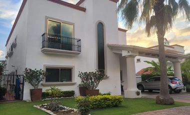 CASA EN RENTA RESIDENCIAL LAS HADAS