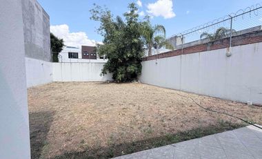 CASA EN RENTA