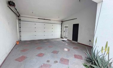 CASA EN RENTA
