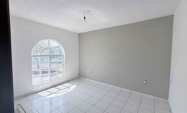 CASA EN RENTA