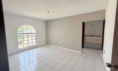 CASA EN RENTA