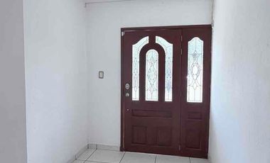 CASA EN RENTA