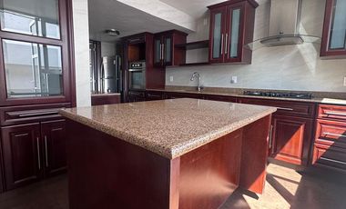 Casa en Venta, a una cuadra del  Parque Naucalli en Naucalpan