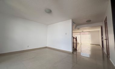 Casa en Venta, a una cuadra del  Parque Naucalli en Naucalpan