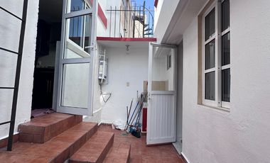 Casa en Venta, a una cuadra del  Parque Naucalli en Naucalpan