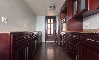 Casa en Venta, a una cuadra del  Parque Naucalli en Naucalpan