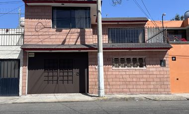 Casa en Venta, a una cuadra del  Parque Naucalli en Naucalpan