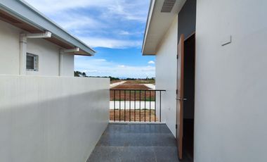 FOR SALE-7M 2 STOREY SINGLE ATTACHED HOUSE & LOT w/ 3 BEDROOMS PLUS BALCONY, LOCATED IN BALINTAWAK LIPA CITY BATANGAS