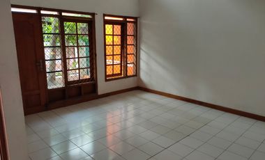 DISEWAKAN RUMAH MURAH DAERAH PASIRLUYU