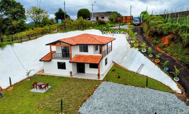 🏡✨Hermosa finca campestre en venta – Marinilla