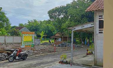 Rumah siap huni di desa karangmalang ketanggungan brebes