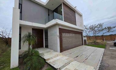 PUNTA TIBURON RENTA CASA EQUIPADA CON ALBERCA